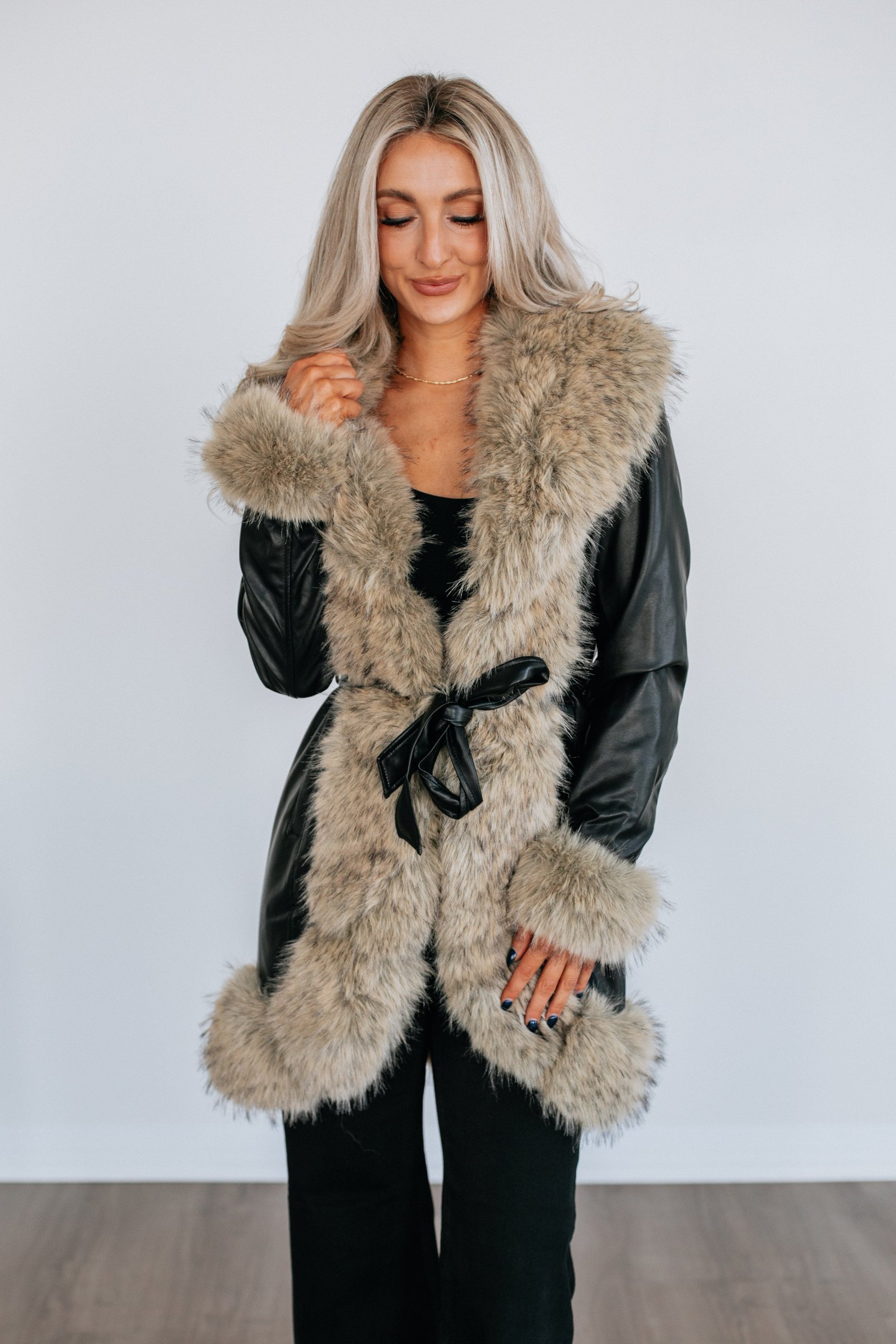 It Girl Aura Coat - Image 5