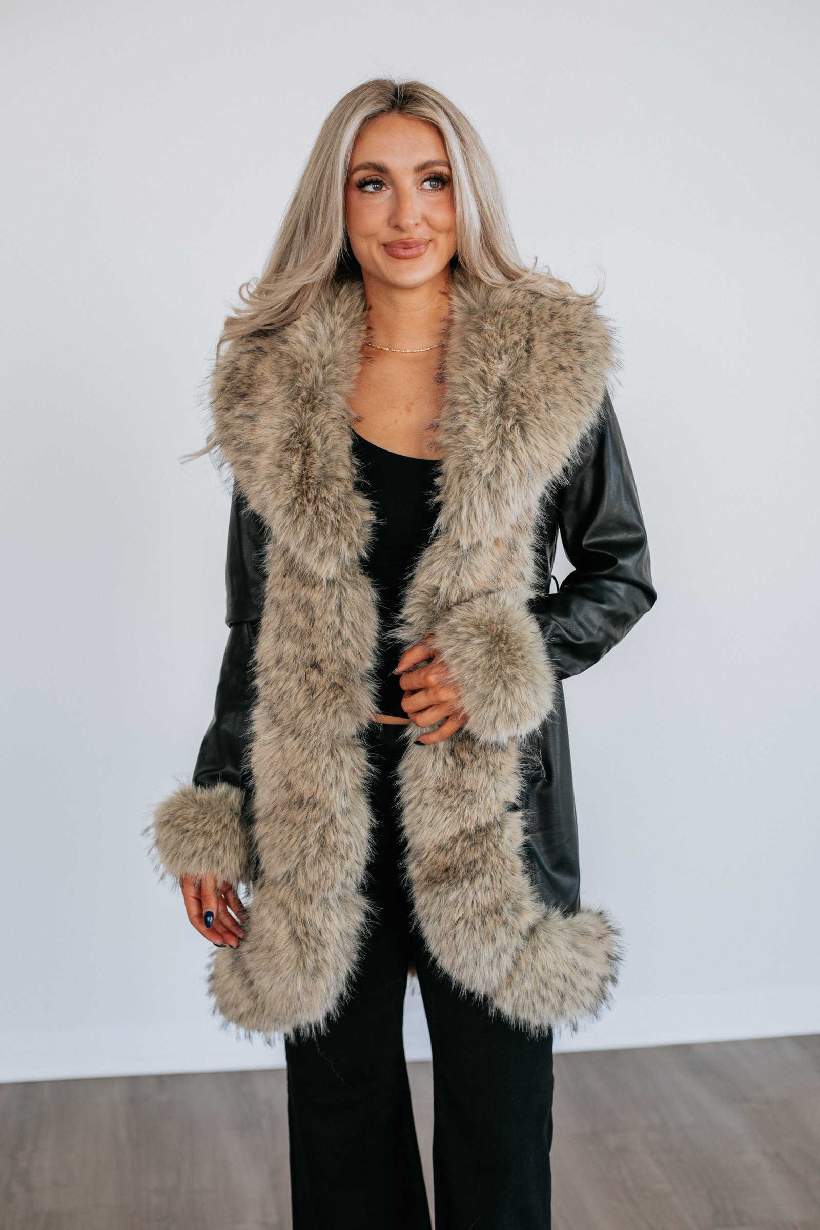 It Girl Aura Coat - Image 7