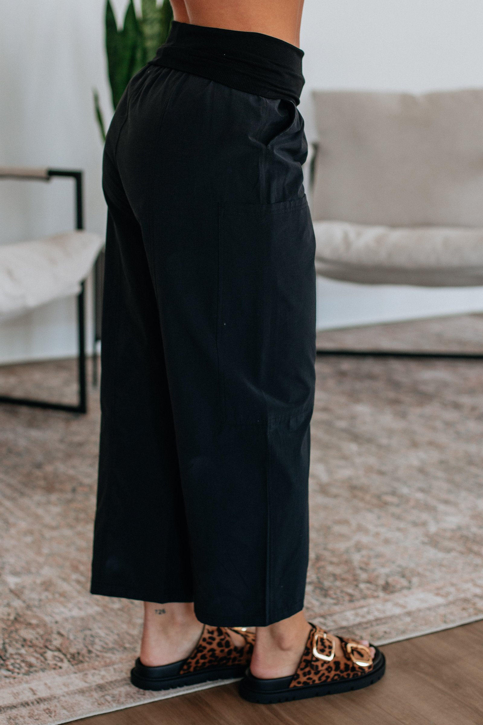 Taron Cargo Pants - Image 9